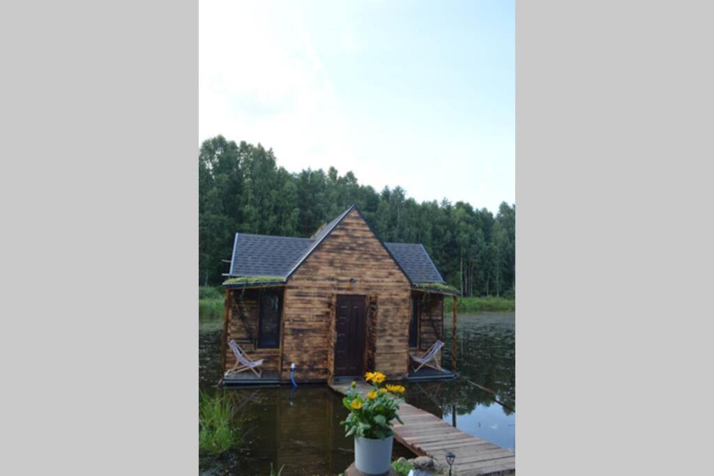 Heather Hut, Off-Grid Cottage On A Pond+2 Ha Darzkowo Ngoại thất bức ảnh